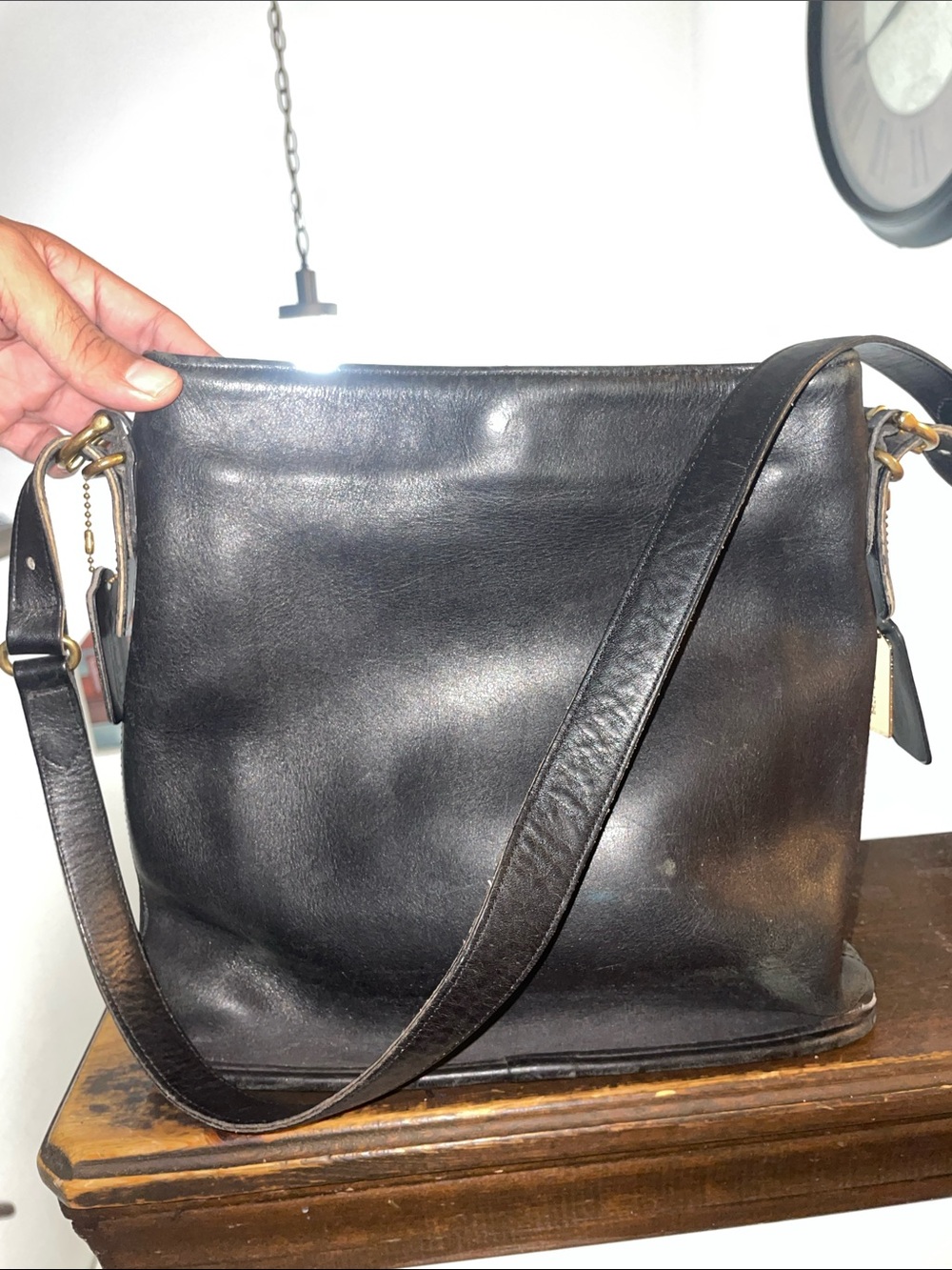 Vintage Coach Equestrian Slim Bucket 9806 Black Leather Shoulder Bag